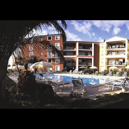 4 Etoiles Port Marine 圣马克西姆