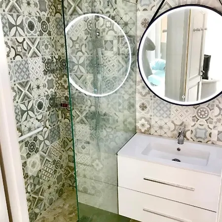 Résidence 4 Etoiles Port Marine Appartement *